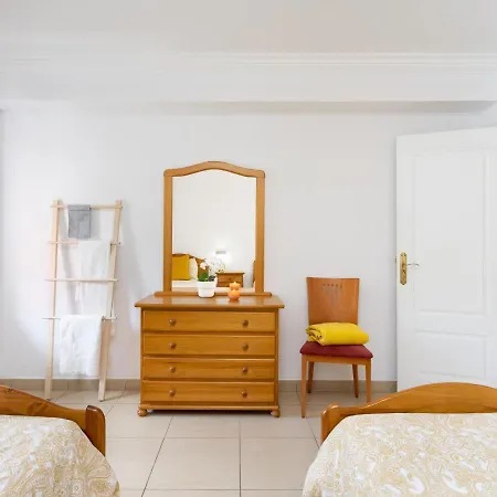 Live Los Cristianos Los Playeros Close To The Beach Arona  Esterno foto