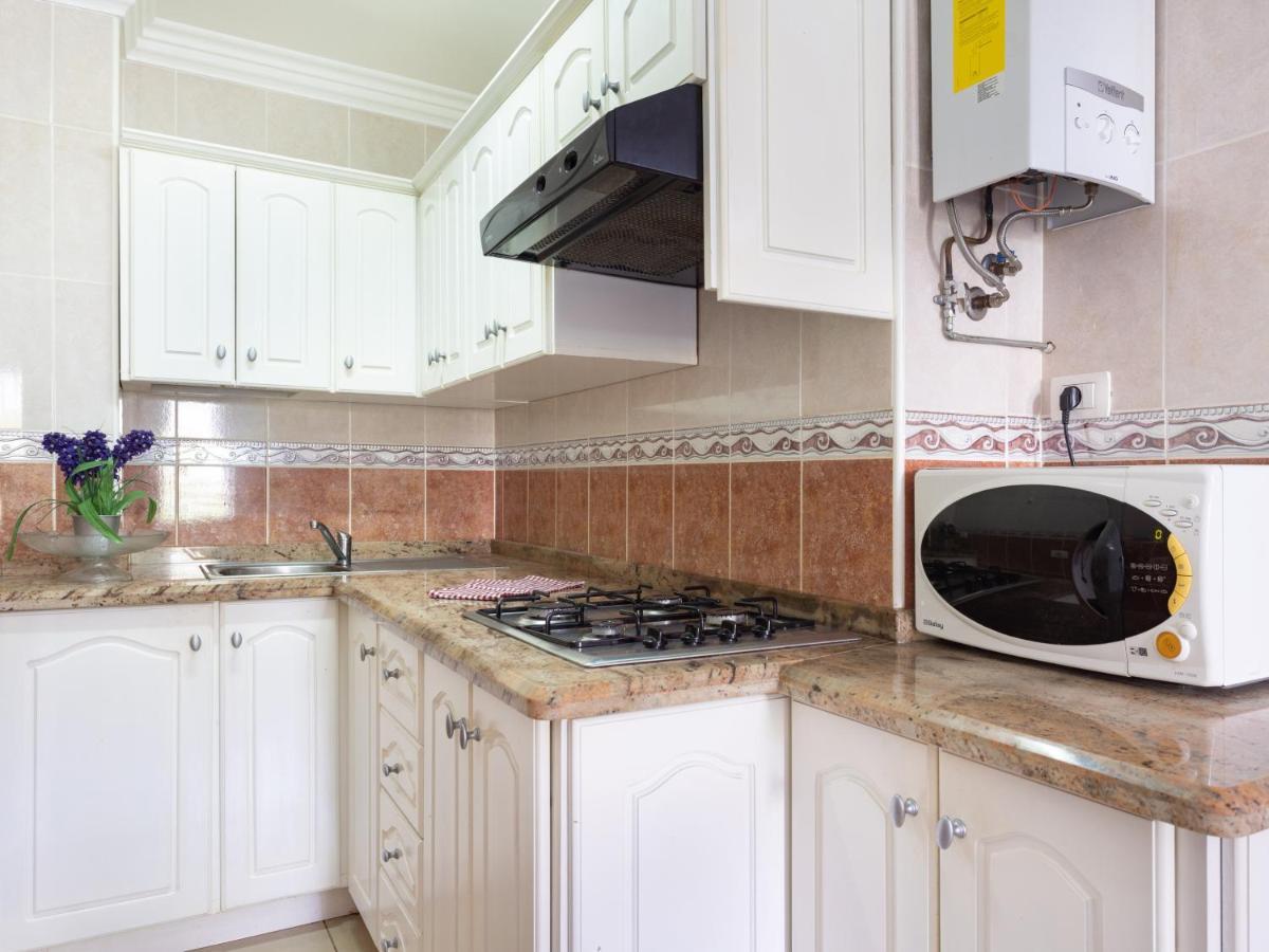 Live Cristianos Playeros Close To The Apartment Arona (Tenerife)